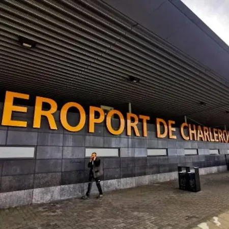 Apartamento Charleville E Centre - Gare - Aéroport Charleroi