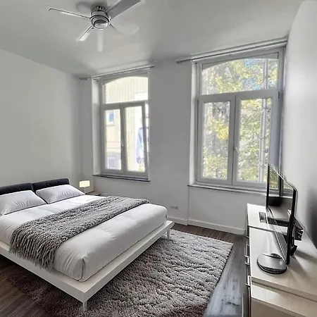 Charleville E Centre - Gare - Aéroport Charleroi